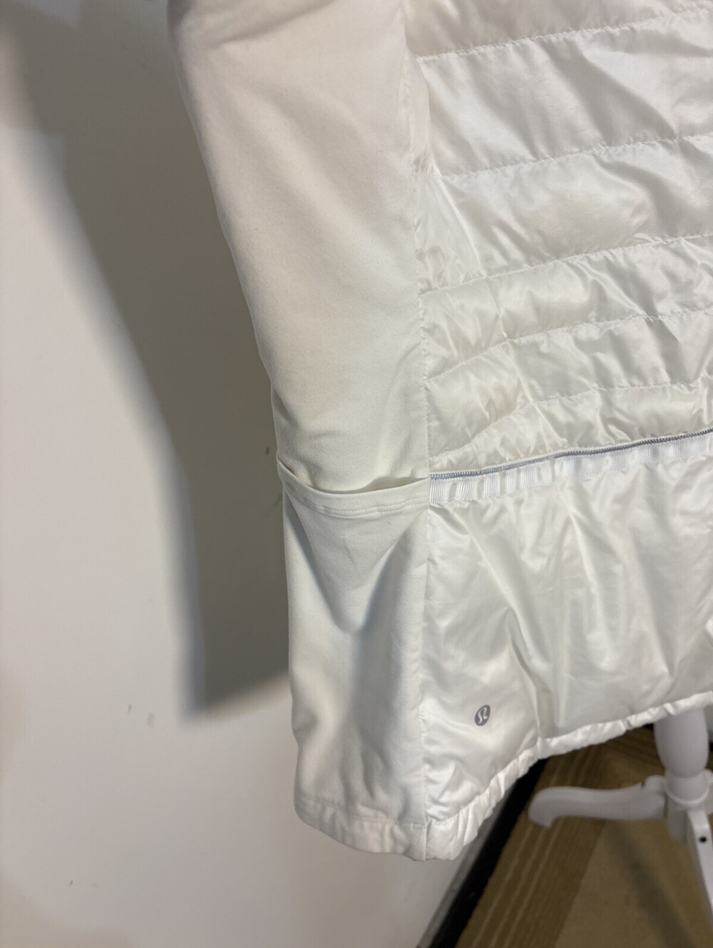 Lululemon Down For A Run Vest II White Goose Down Puffer Vest Size 12 - Picture 11 of 15